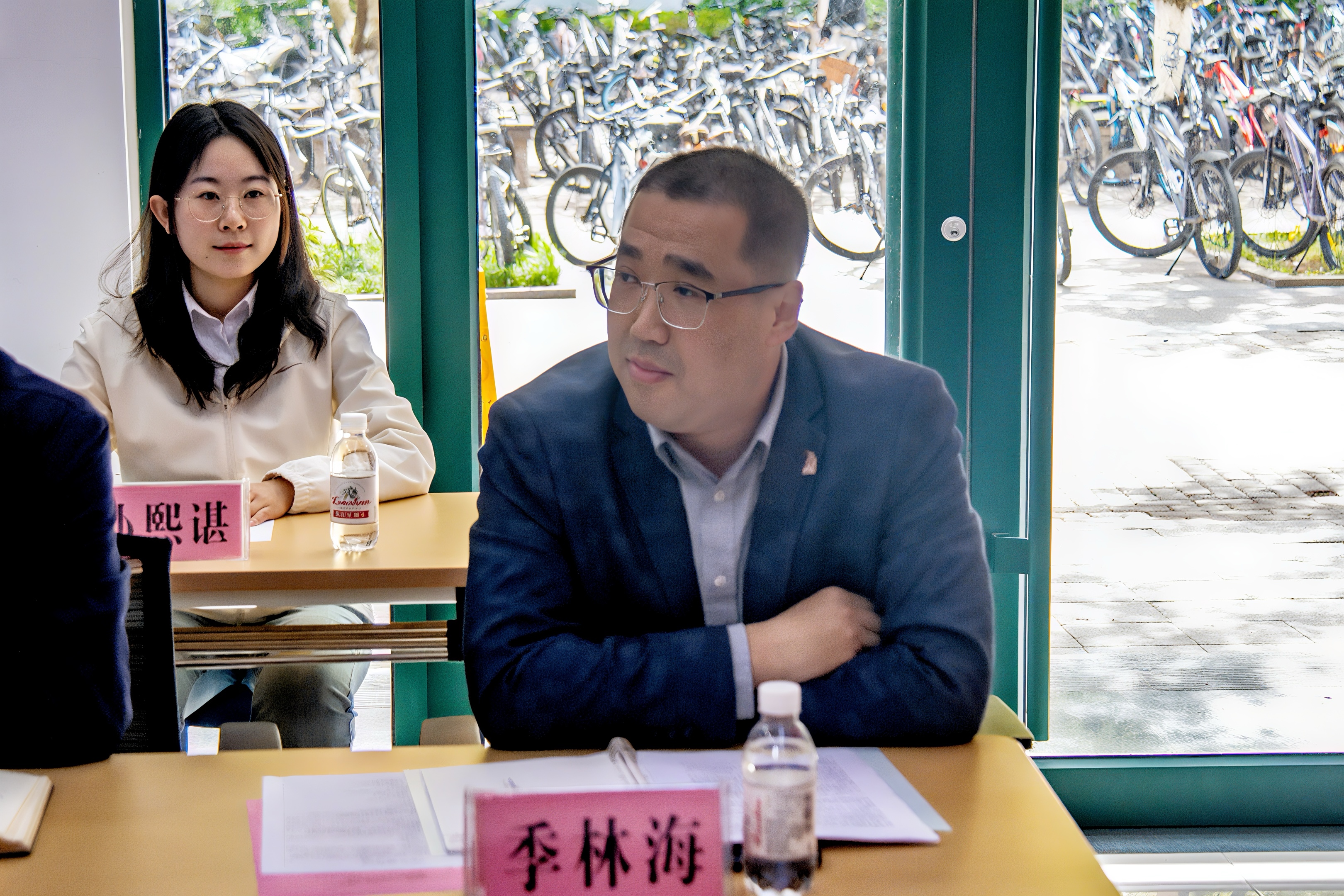 10校团委书记季林海进行督导点评 王宇彤摄.jpg