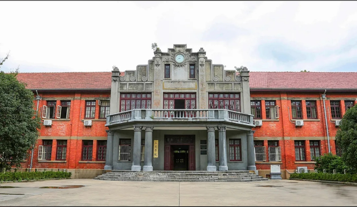 1.历史遗迹:国立安徽大学红楼 1.历史遗迹:国立安徽大学红楼