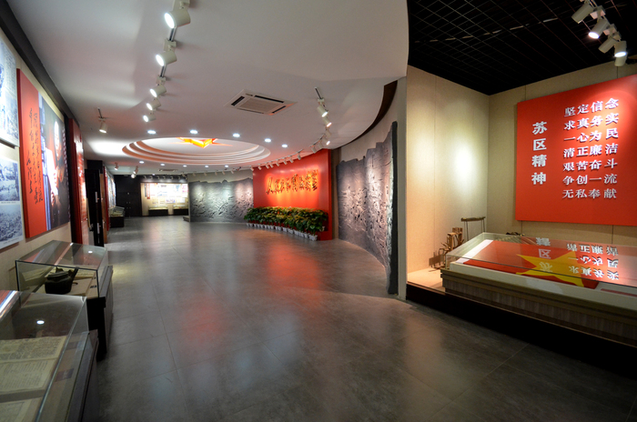 1.紀念場館:贛南師范大學中央蘇區歷史博物館 1.紀念場館:贛南師范大學中央蘇區歷史博物館