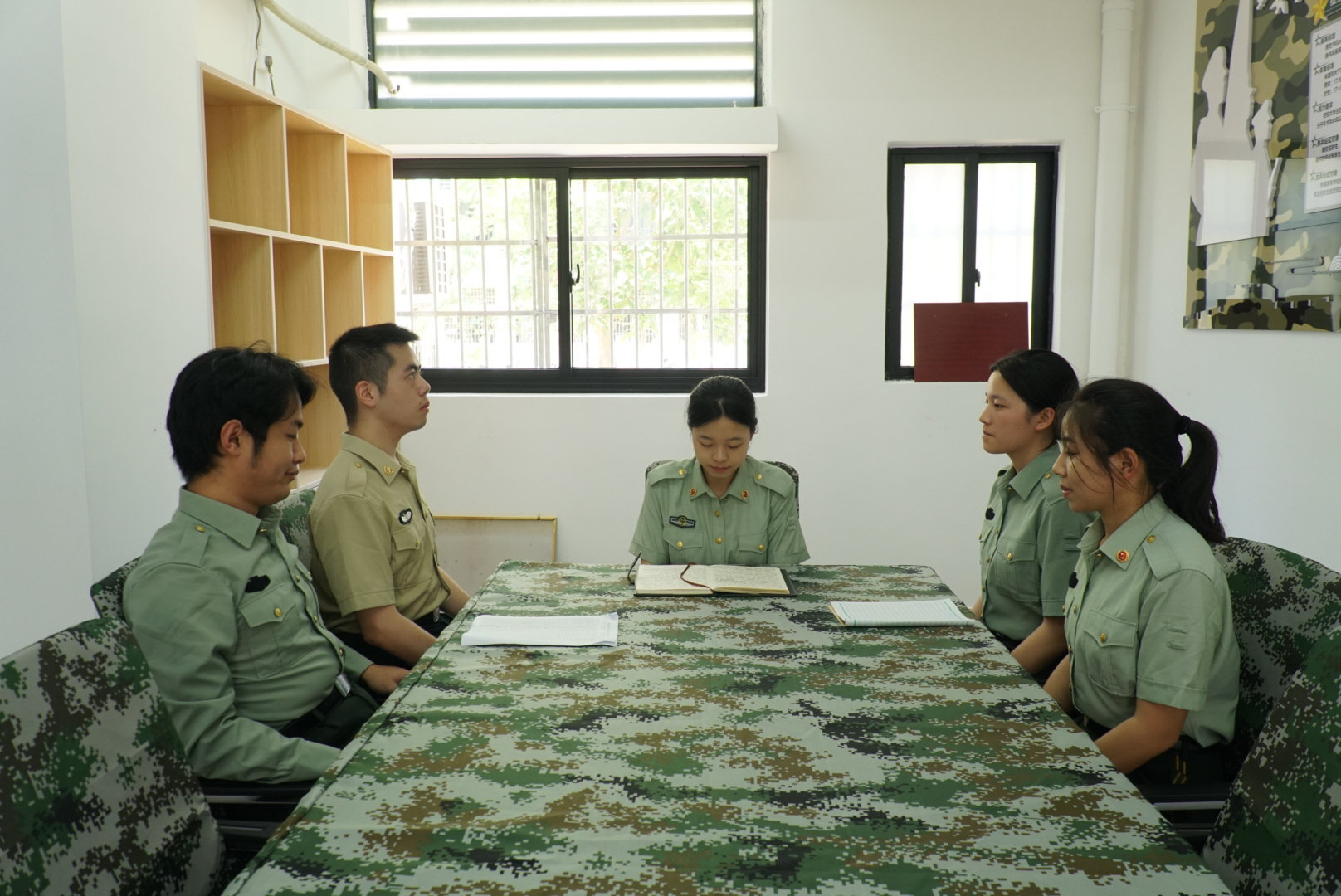 圖9 退役大學生工作例會.JPG