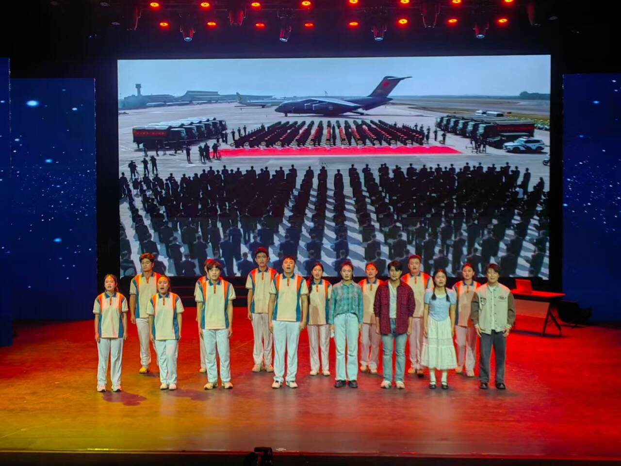01+2024年12月，瀘州市舉辦”本土紅色文化師生演“思政課展演活動(dòng).jpg