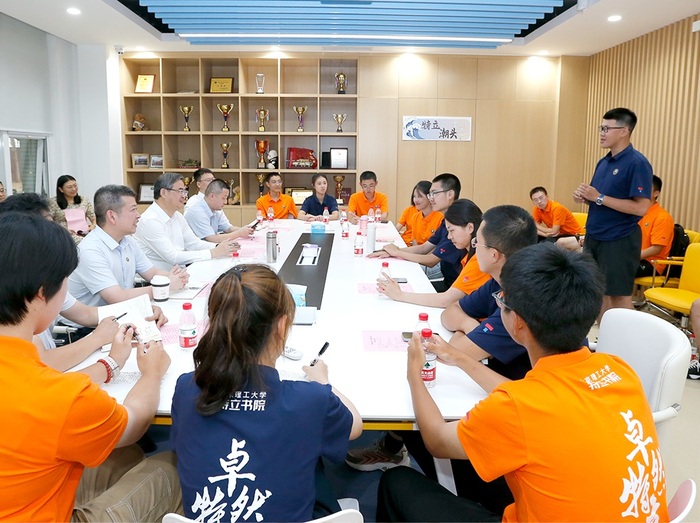 1.感悟经典思想伟力