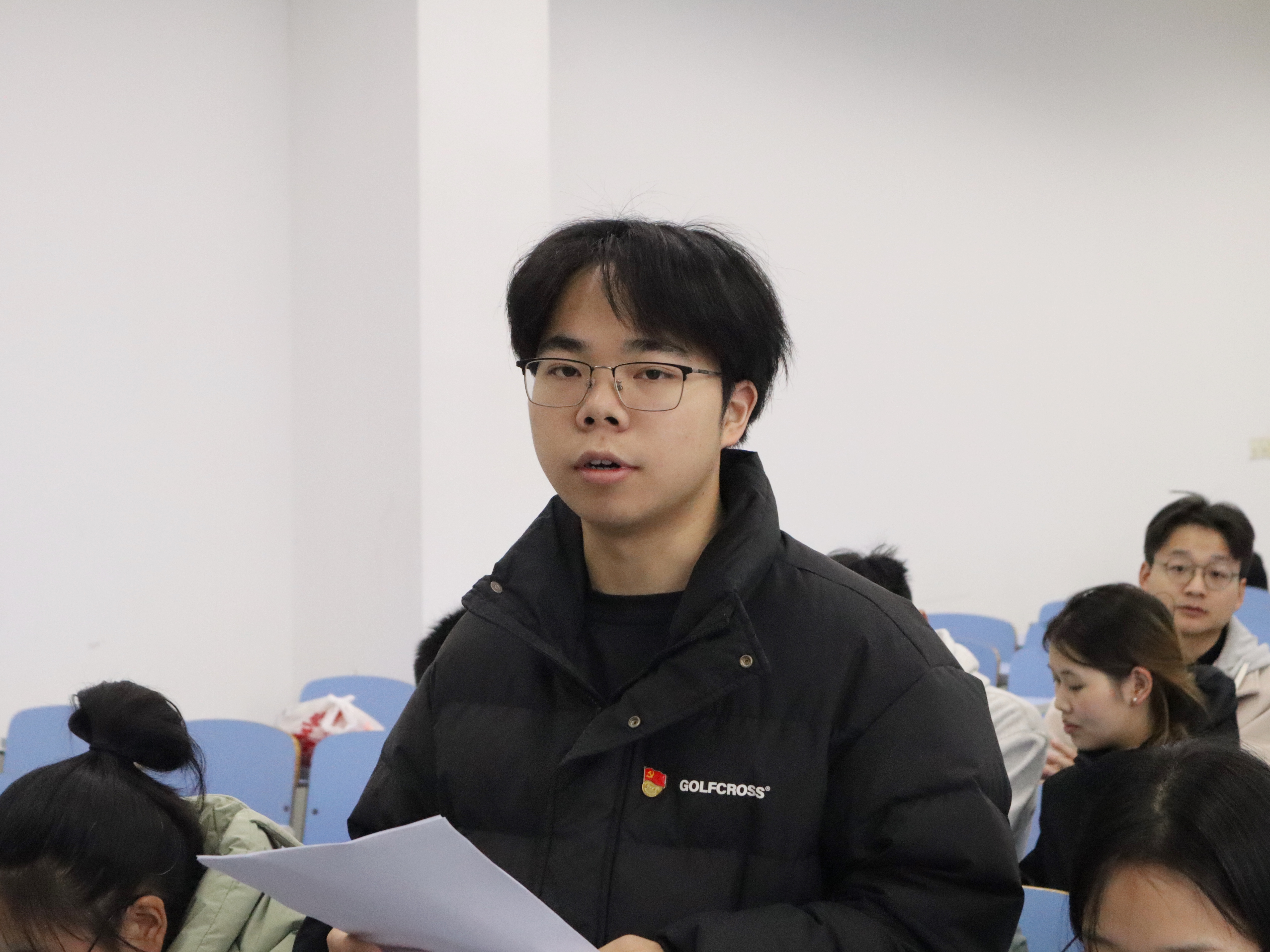 参会人数