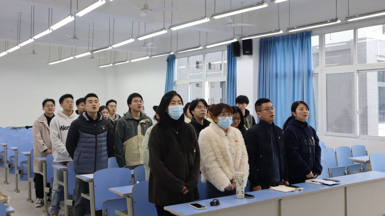 唱国际歌
