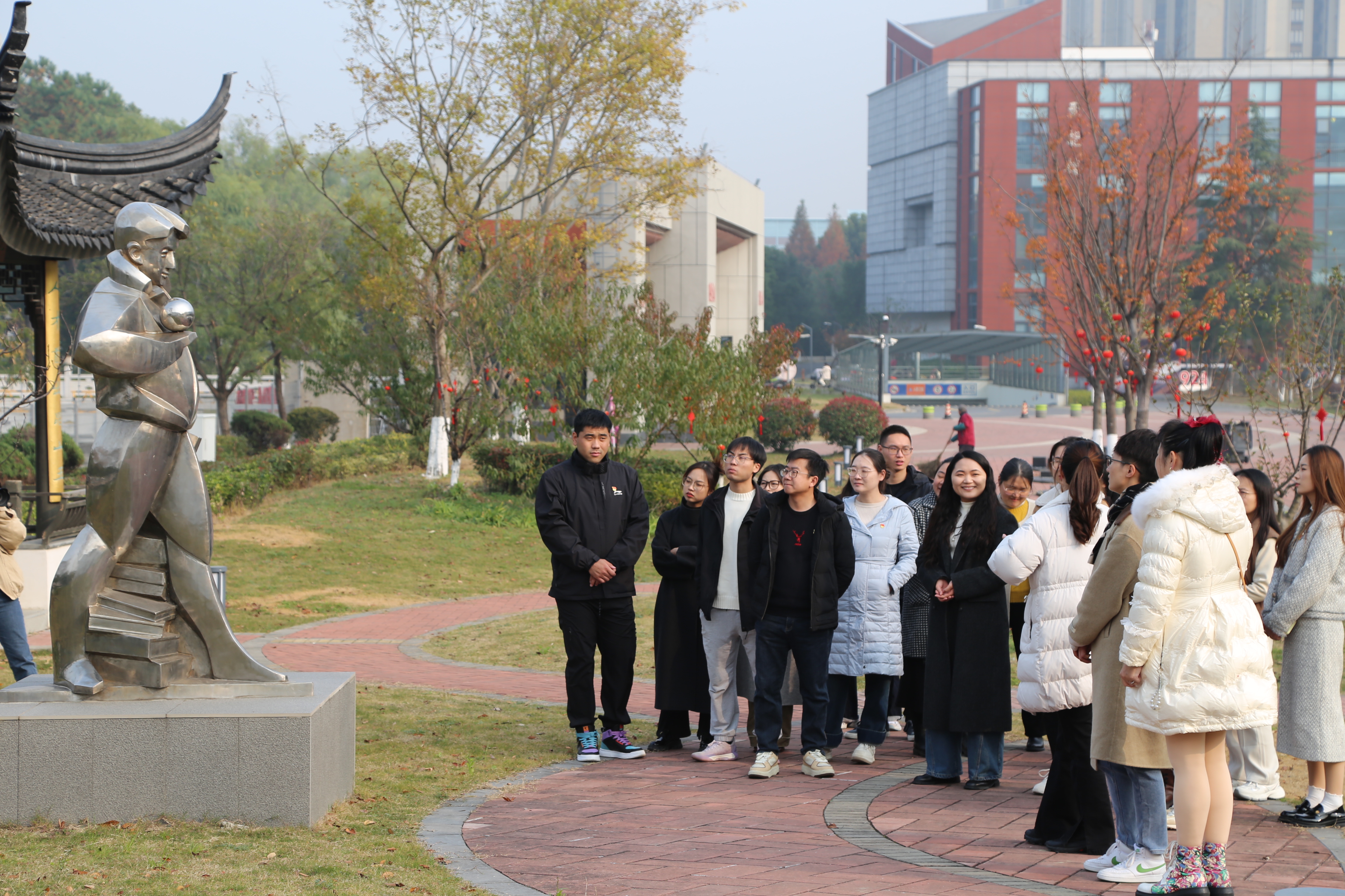 806c12ad2c3f6d407d8c8feba13f8d1