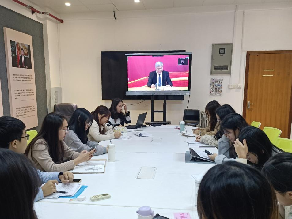 【支部大会】学习贯彻党的二十届三中全会精神 | 学院本科生党支部召开十一月支部大会