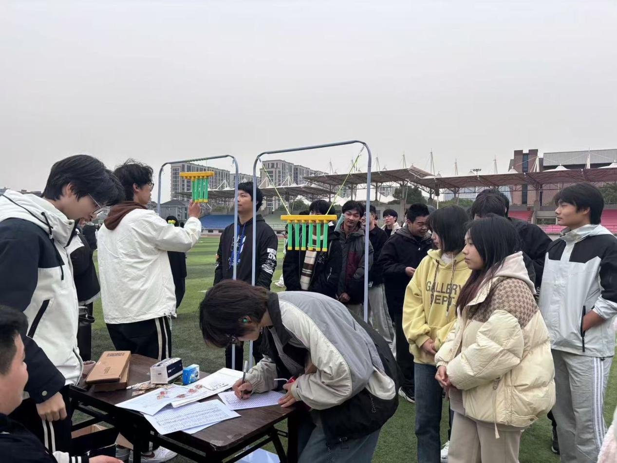 FEA53E97FB112285632D19207D7_157A2EE4_24AB3 FEA53E97FB112285632D19207D7_157A2EE4_24AB3