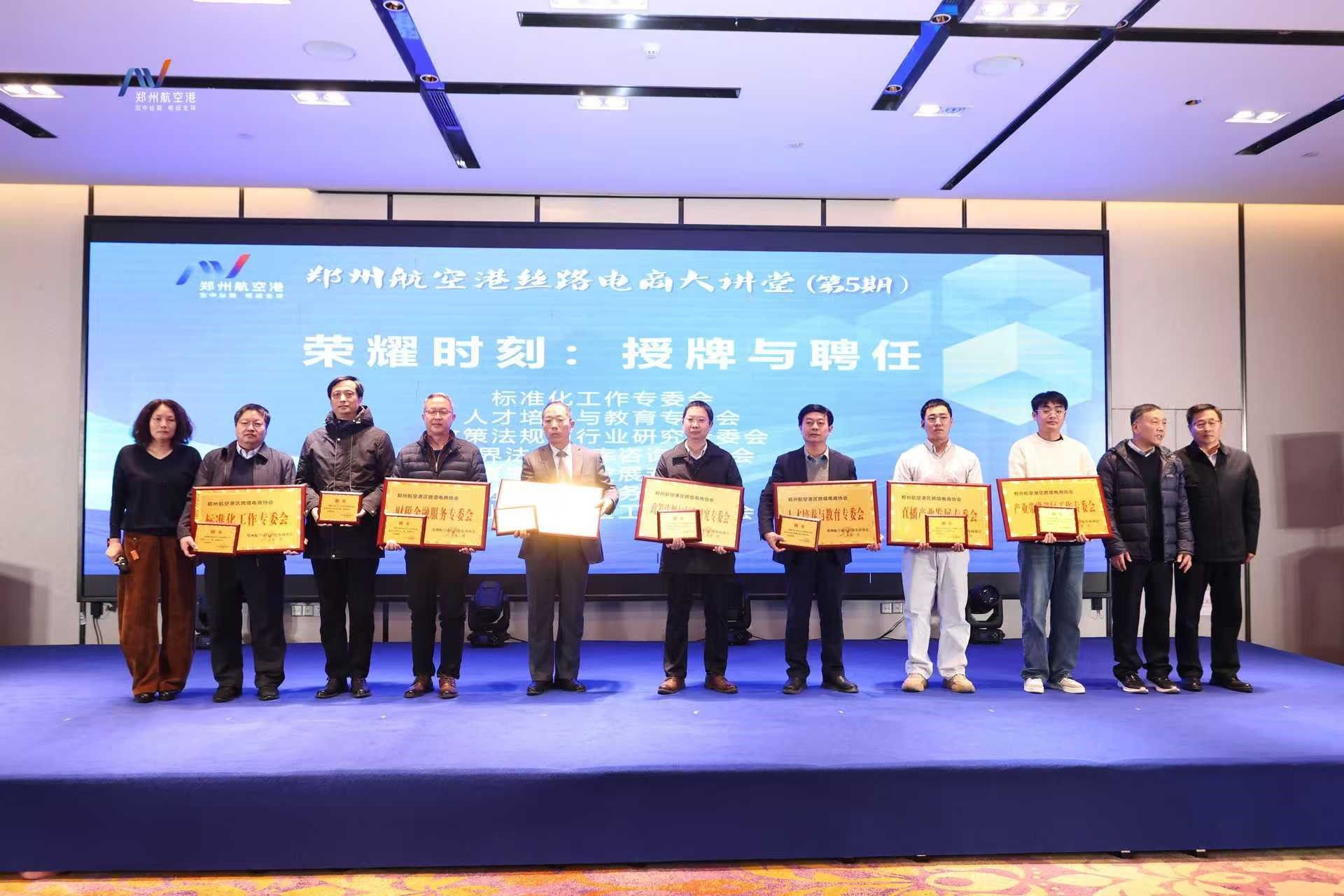 AF5CDEC77A6E61D017700168805_EF32E155_38954 AF5CDEC77A6E61D017700168805_EF32E155_38954