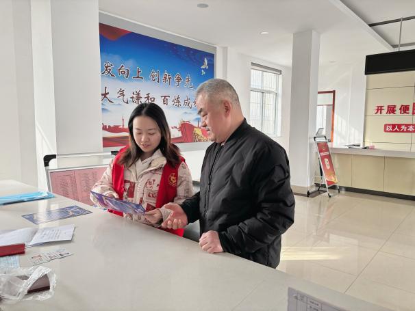 入党积极分子李昕宣传防范诈骗知识 入党积极分子李昕宣传防范诈骗知识