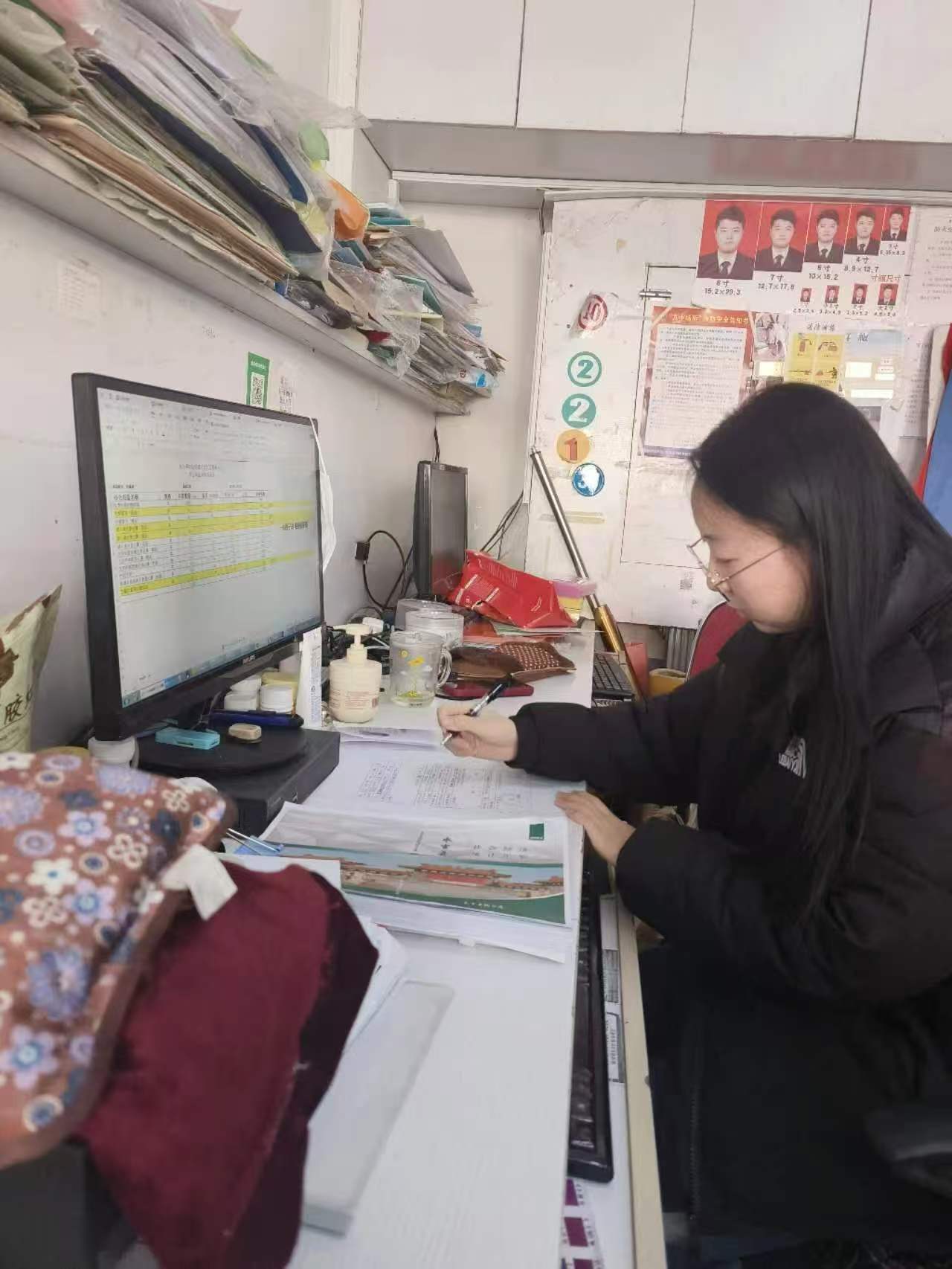 帮助家乡社区工作人员统计数据