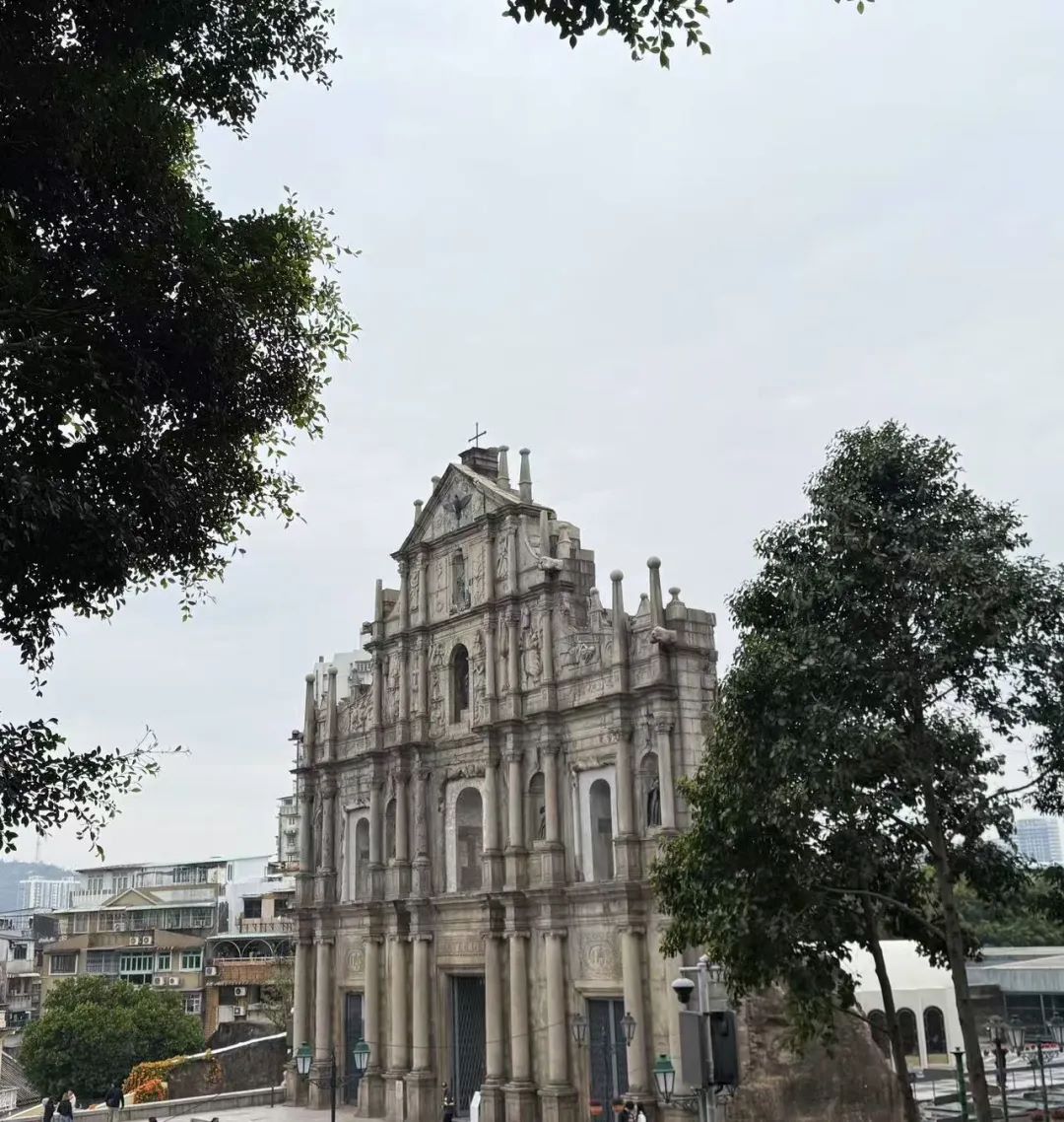 青年2