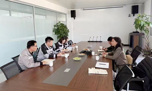 与企业开展校企合作座谈