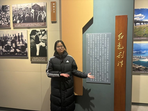 韩学琪参观利津博物馆