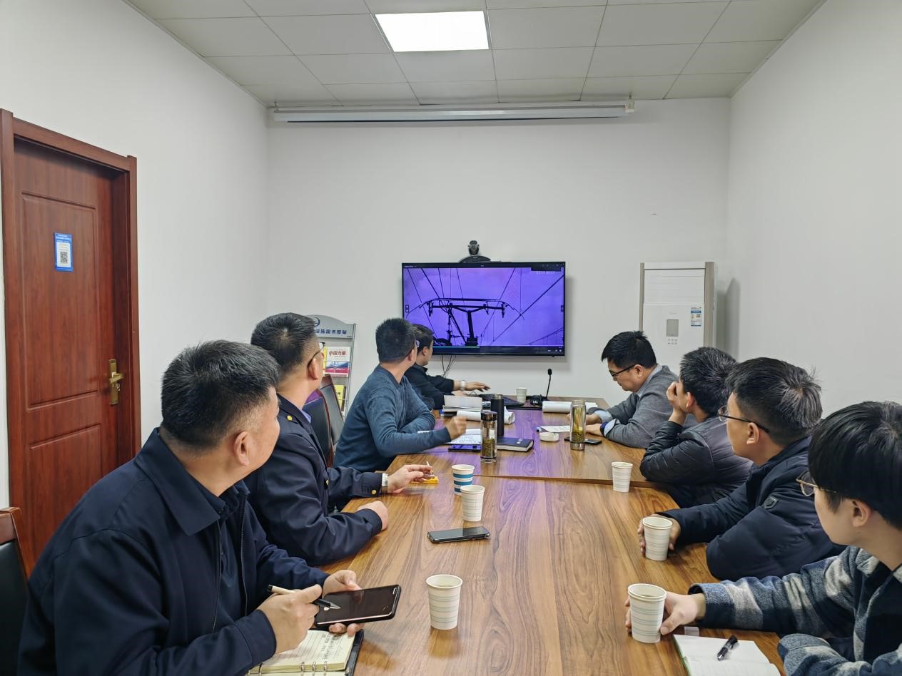 校企联合共谋铁路强国路