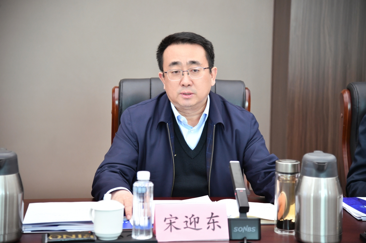 校党委理论学习中心组(扩大)开展集体学习研讨 p3 校党委理论学习中心组(扩大)开展集体学习研讨 p3