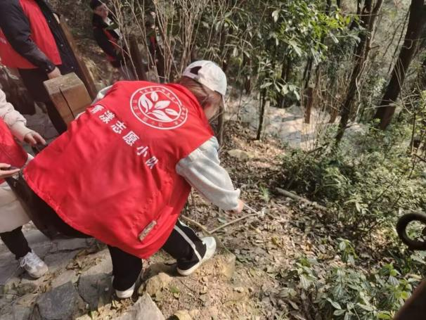 35BB01492728CEE3B2192EF5C3B_ACE846DB_84C9A