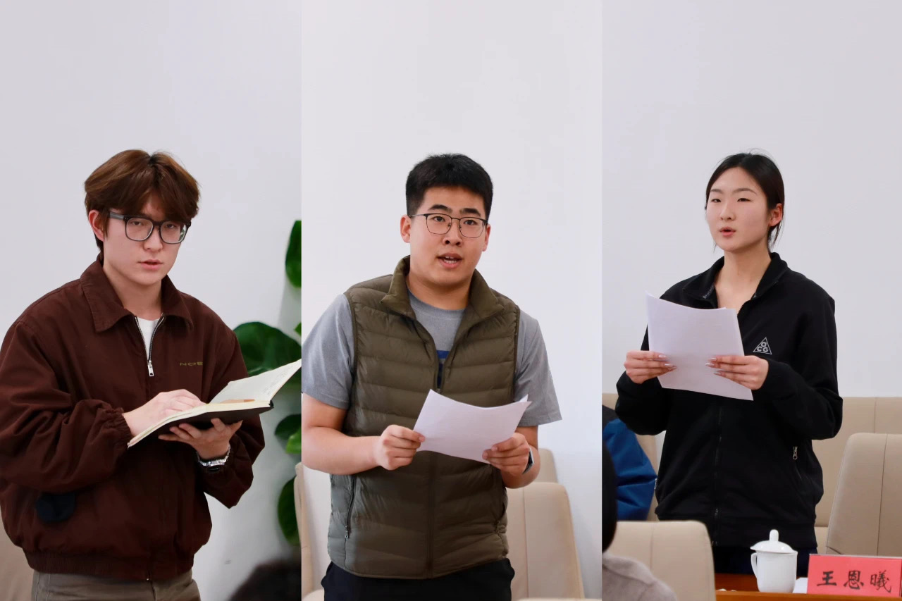 ▲学生周子旭、朱培源、王恩曦分享观影心得和专业学习感受