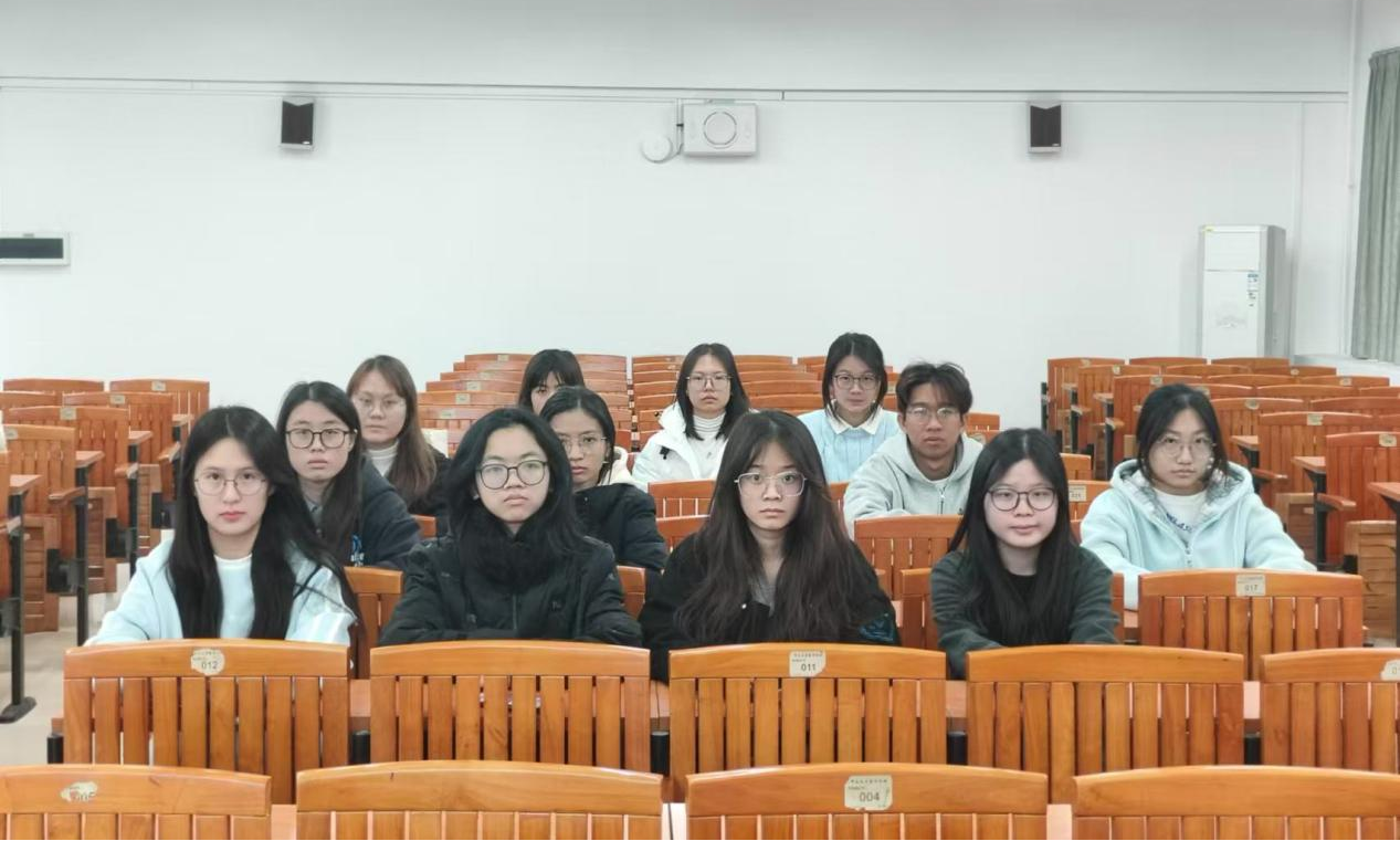 图6：合影留念