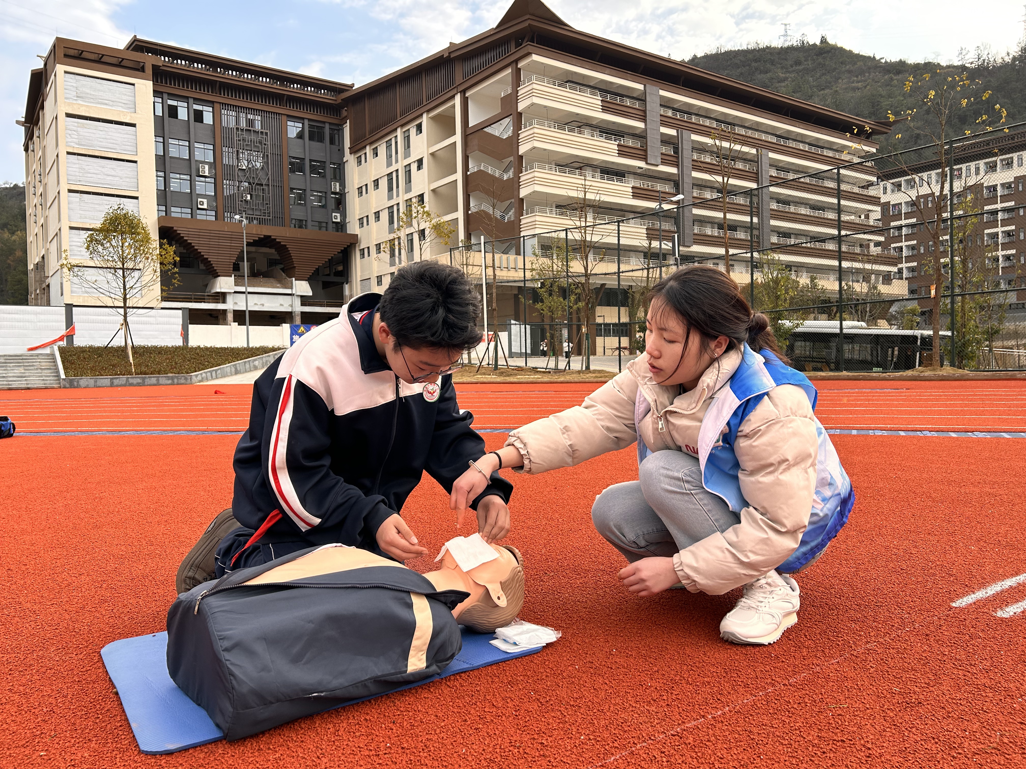 2025.3.18凯里市第十六中学社会服务1