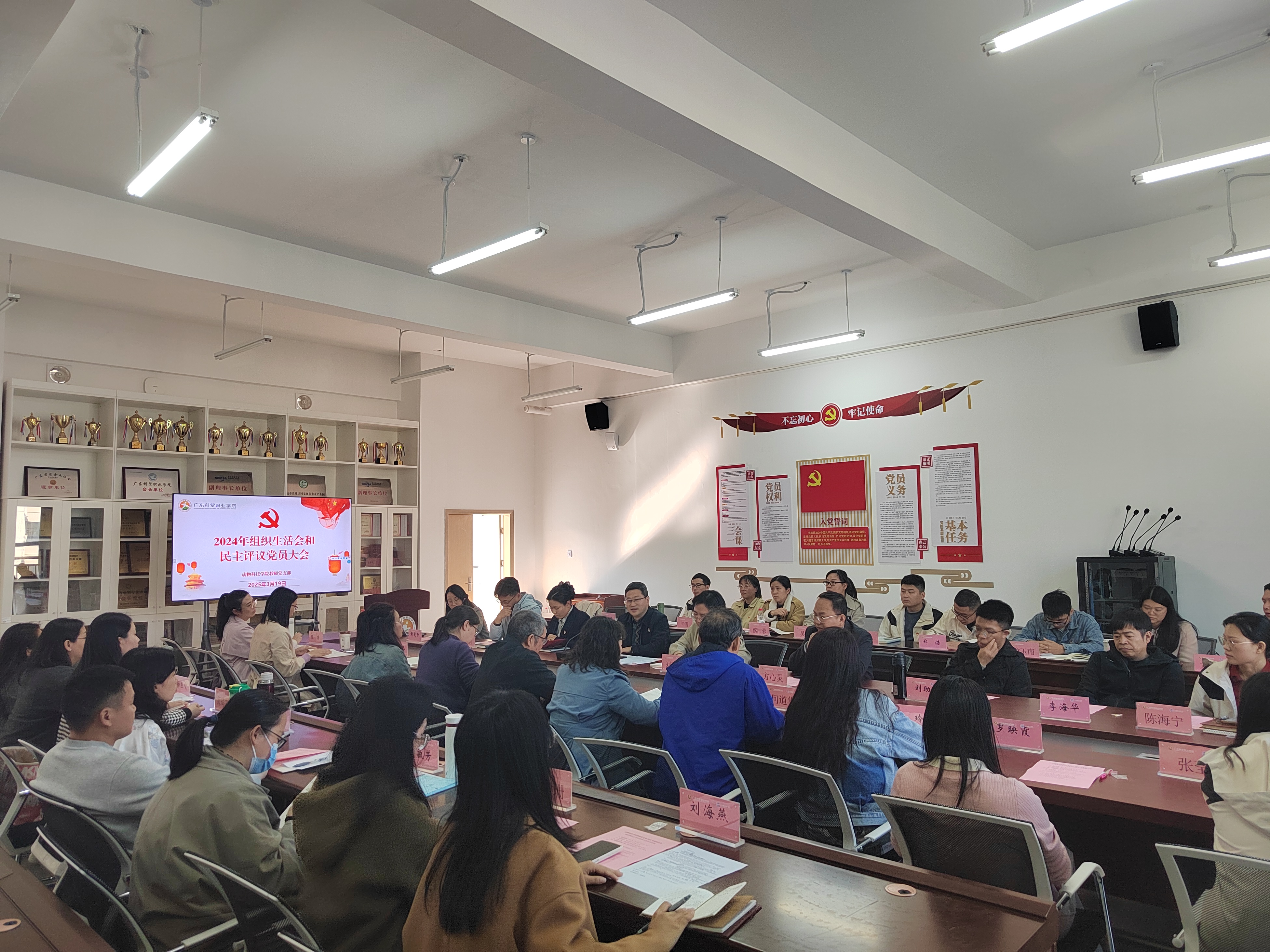 c12a7f771f28e29500fcceca0d4989d c12a7f771f28e29500fcceca0d4989d