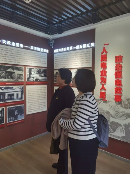 师生党员参观活动2 师生党员参观活动2