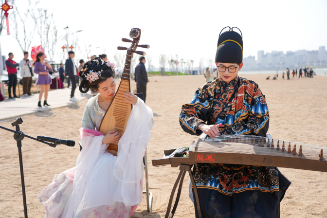 6908bb68-19f4-4041-b605-3b92f7e4b0a8 6908bb68-19f4-4041-b605-3b92f7e4b0a8