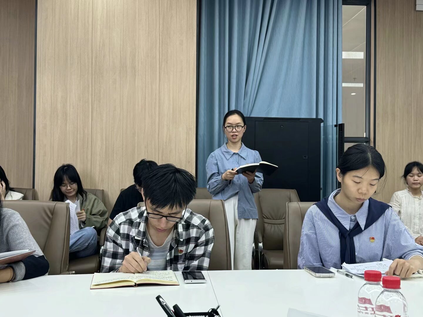 党员批评与自我批评2