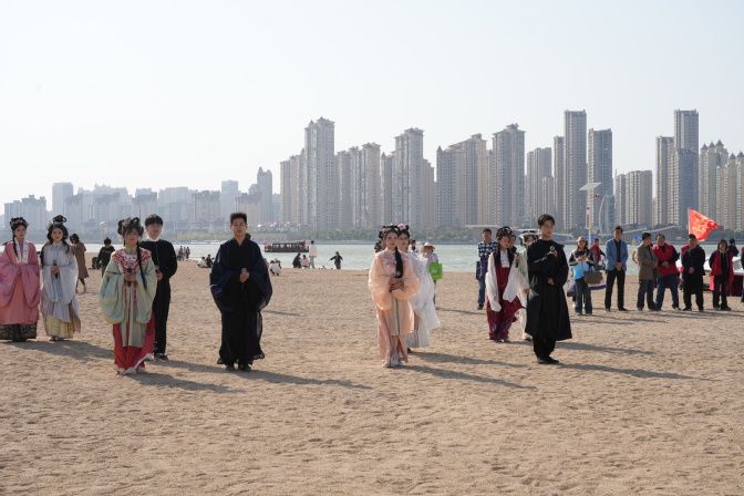 6518d8a9-3e50-462e-aa5f-753b751b56b1 6518d8a9-3e50-462e-aa5f-753b751b56b1