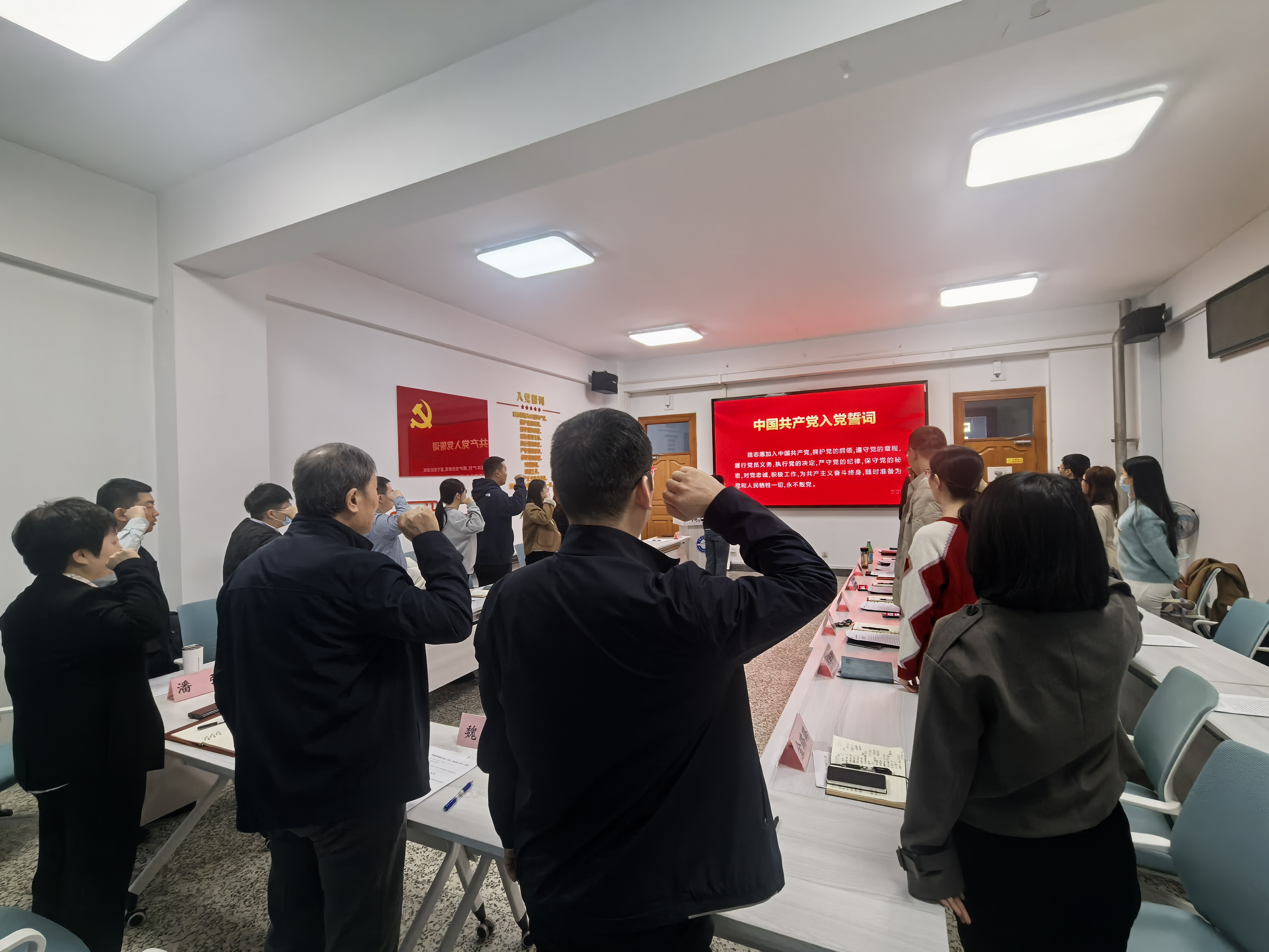 4a6b68ecf2d9ee60efaaf8eb586c5e8 4a6b68ecf2d9ee60efaaf8eb586c5e8