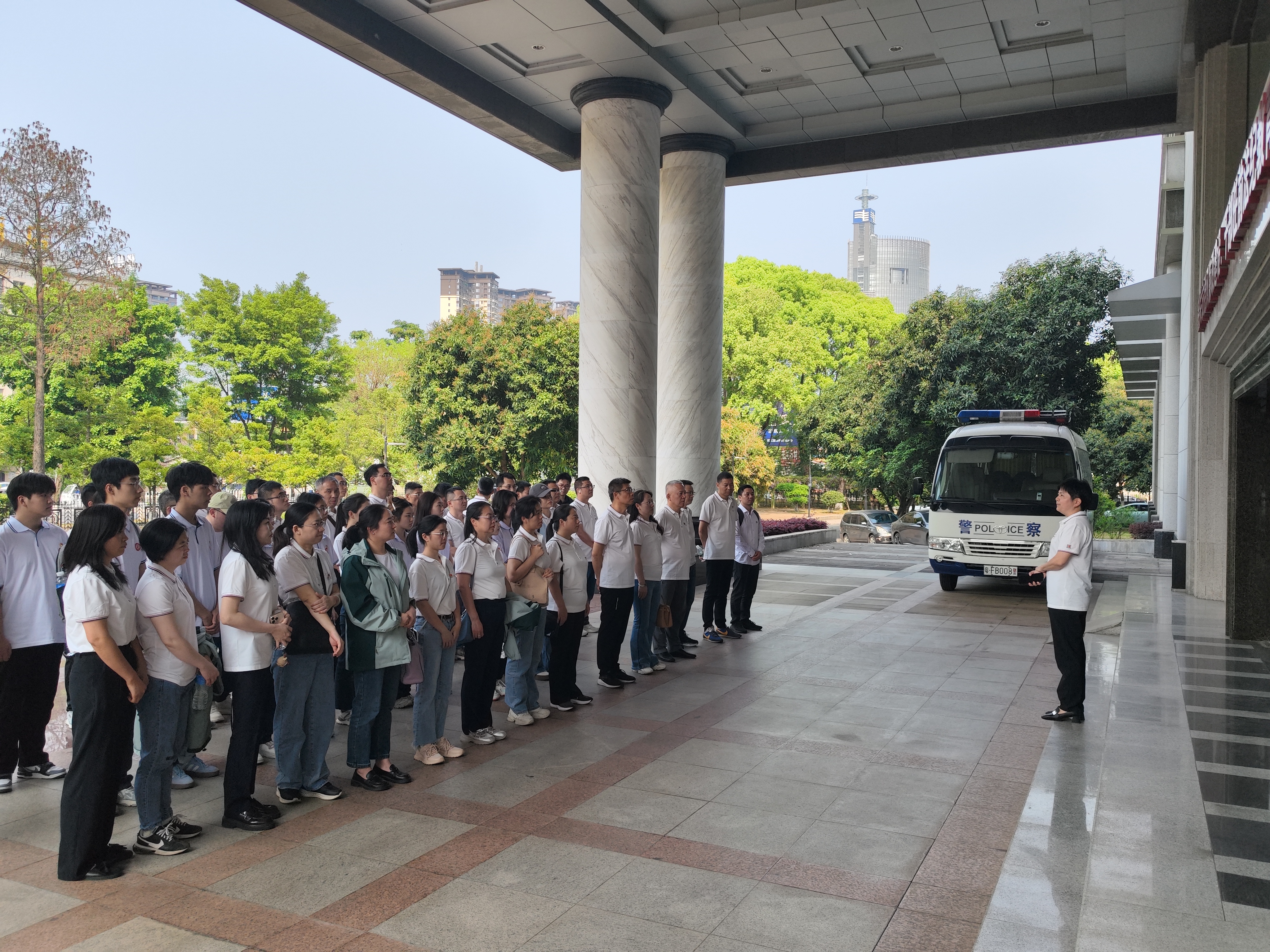 支部党员参观廉政教育基地6