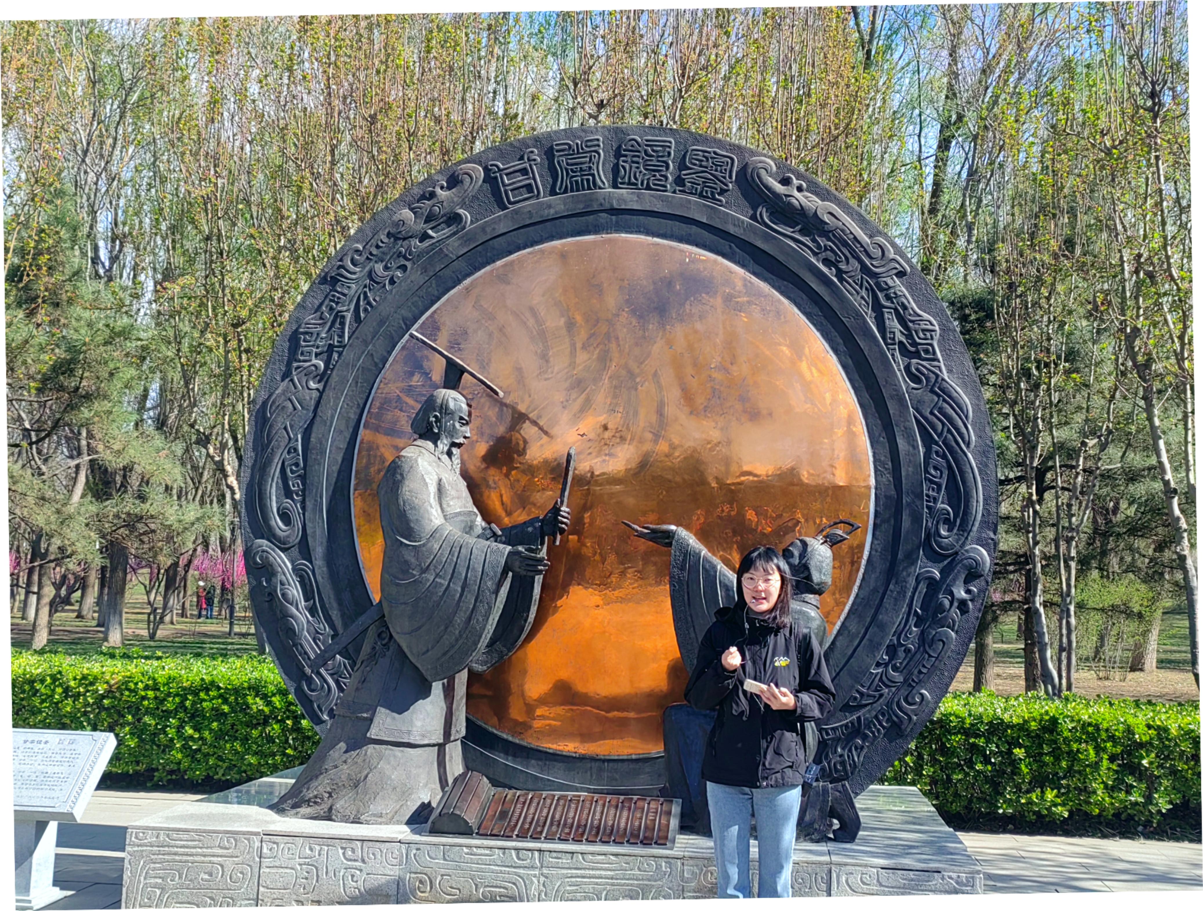 图4：穆桐同学开展微党课