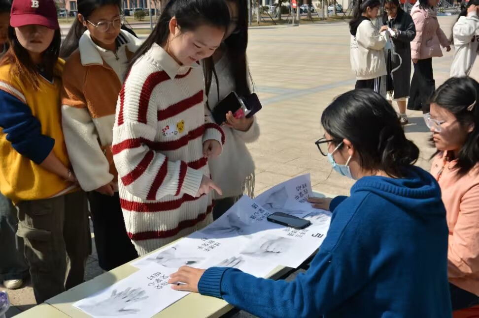 8E4EB5D0E501EC8CF9F4F350DCE_5331A3E1_1FA49 8E4EB5D0E501EC8CF9F4F350DCE_5331A3E1_1FA49