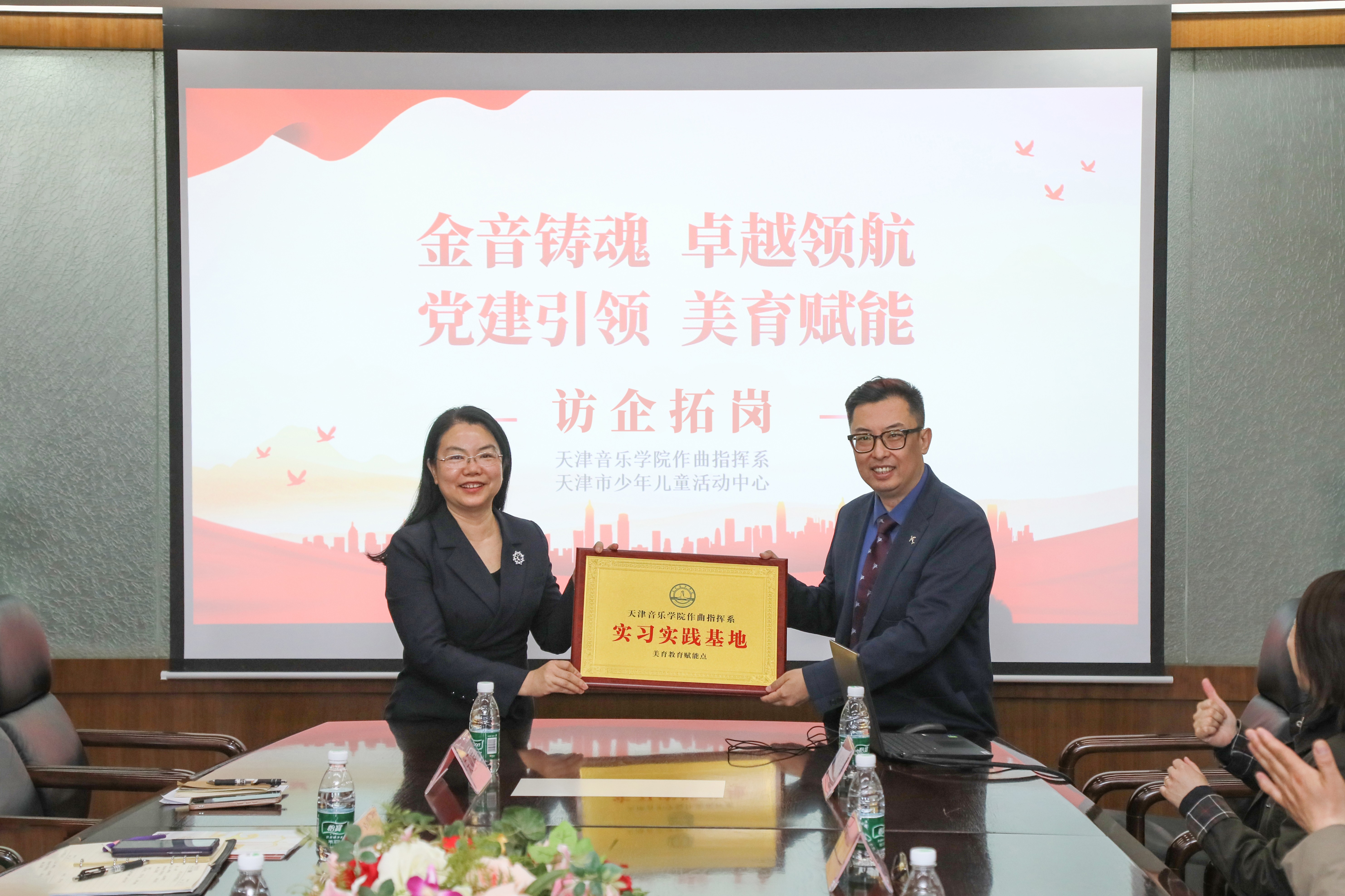 9c7ebc393476bb96ec25f1f7fa33845 9c7ebc393476bb96ec25f1f7fa33845