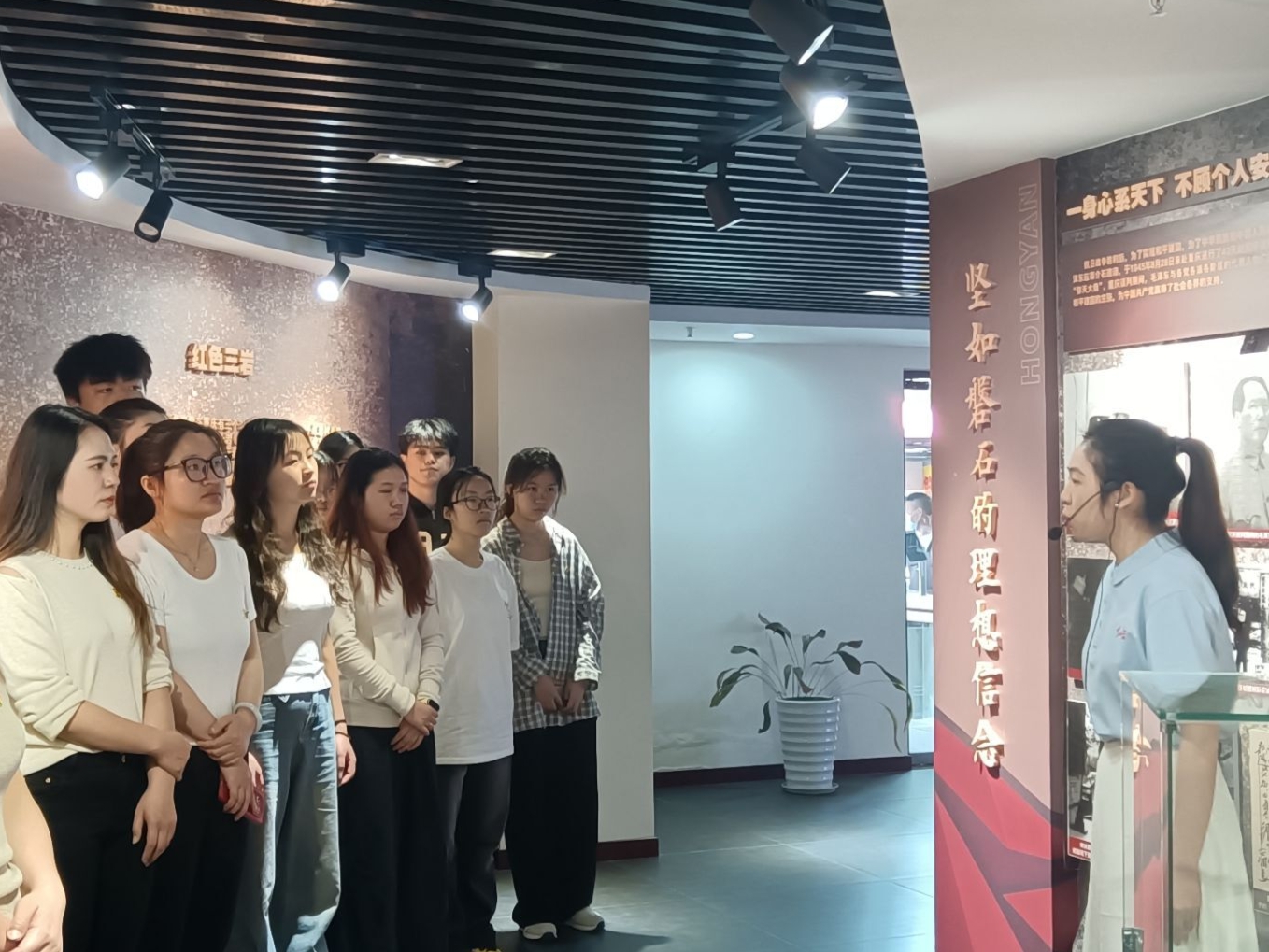 图四