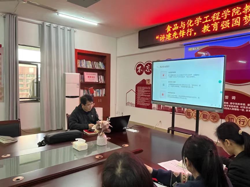 熊建文作开场动员