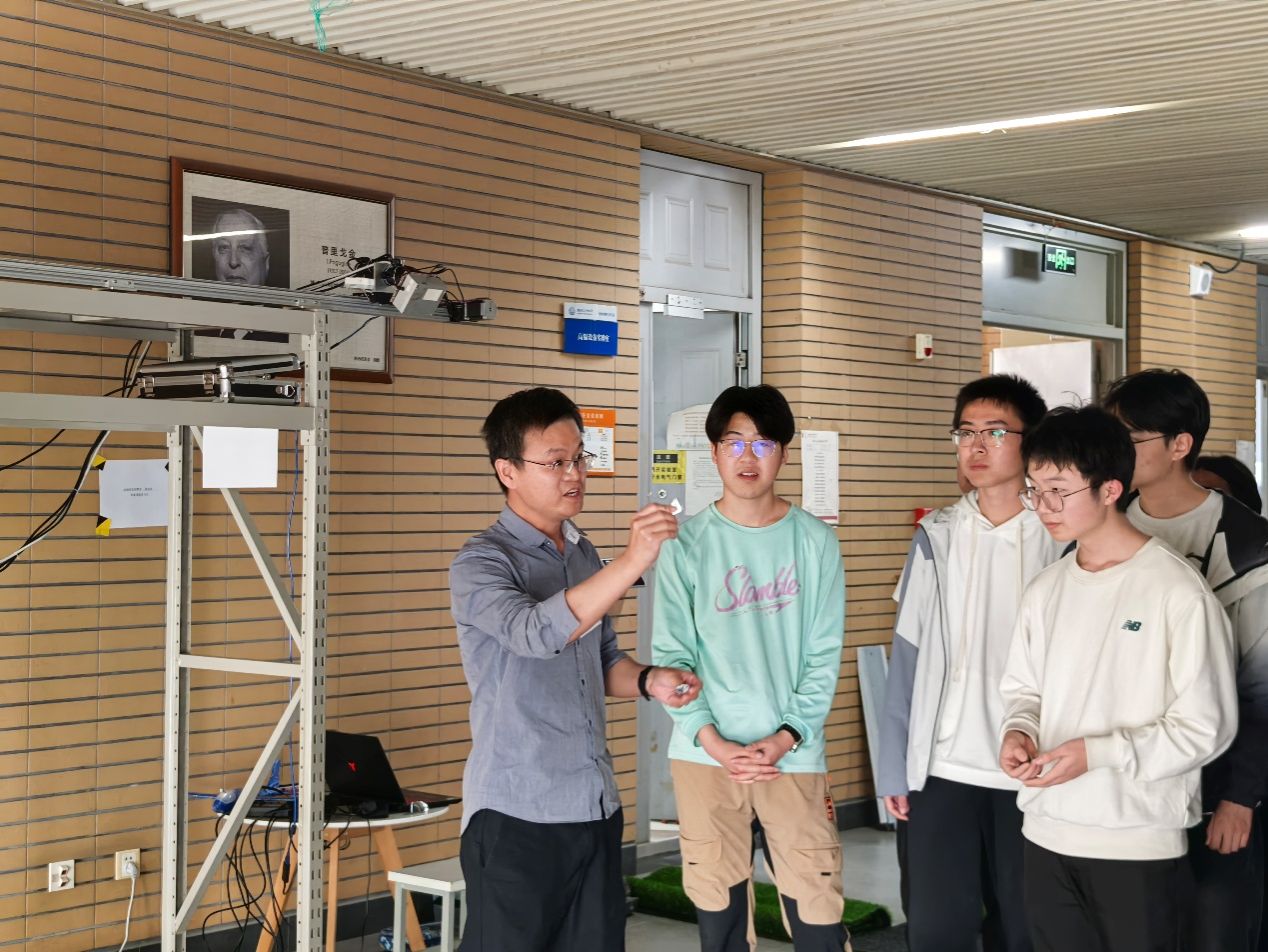 4B7CD064A40E7D59A910D6E2996_E52D518F_32759 4B7CD064A40E7D59A910D6E2996_E52D518F_32759