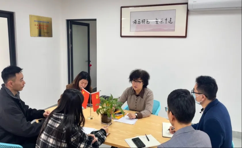 8.学工部召开“一站式”学生社区建设协调会.webp