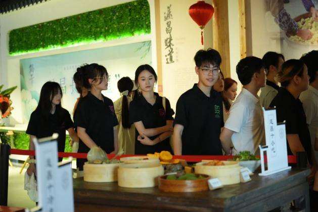 49f777d7-1898-4e50-9885-ddf23e5a3bec 49f777d7-1898-4e50-9885-ddf23e5a3bec