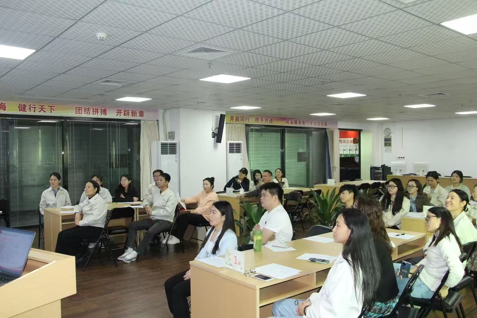 4.3 龙建党课2 4.3 龙建党课2