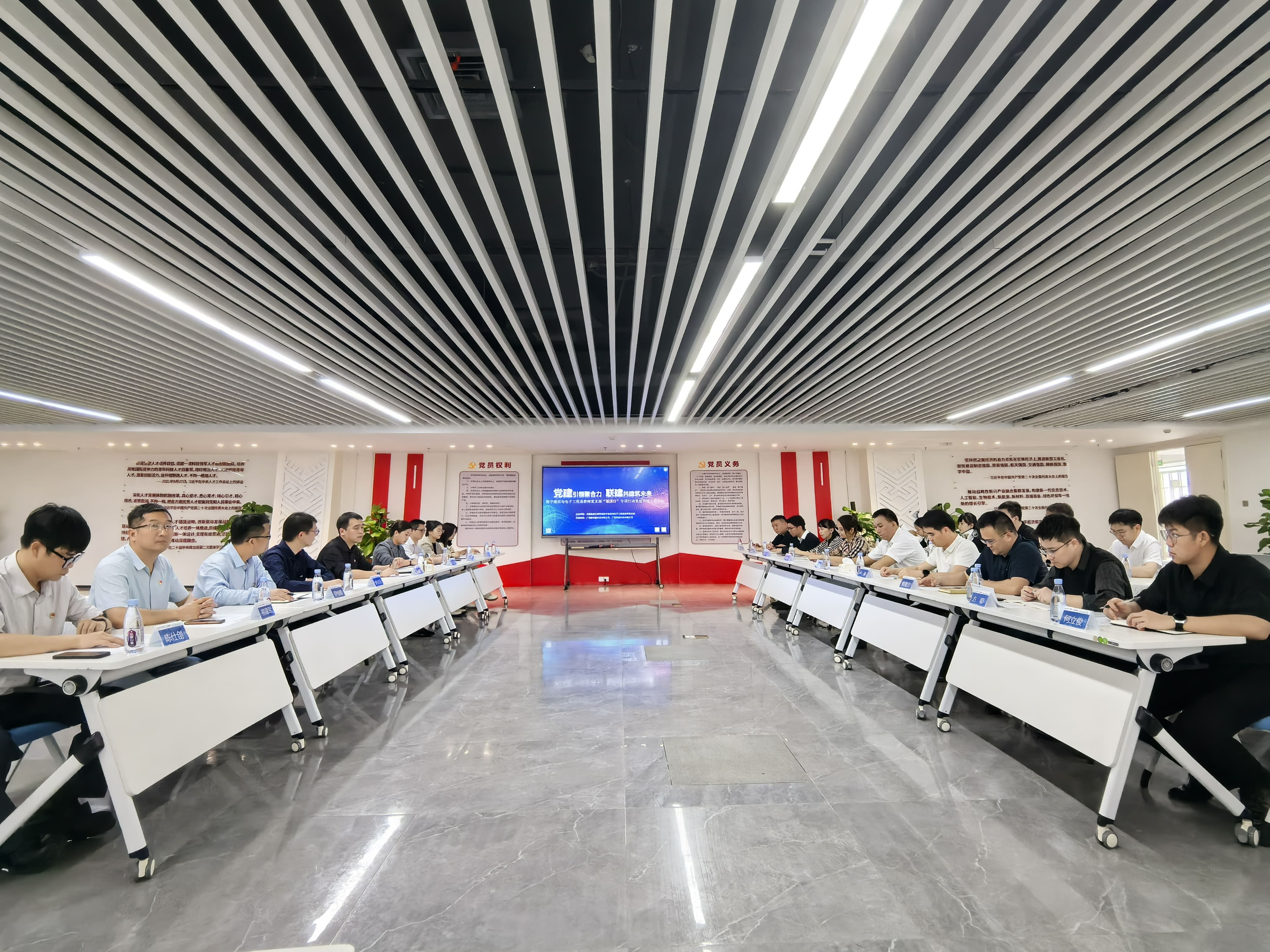 FEA6961C3E6FF7C213F5C9C32D8FBCE7 FEA6961C3E6FF7C213F5C9C32D8FBCE7