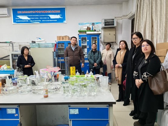 参观实验室 参观实验室