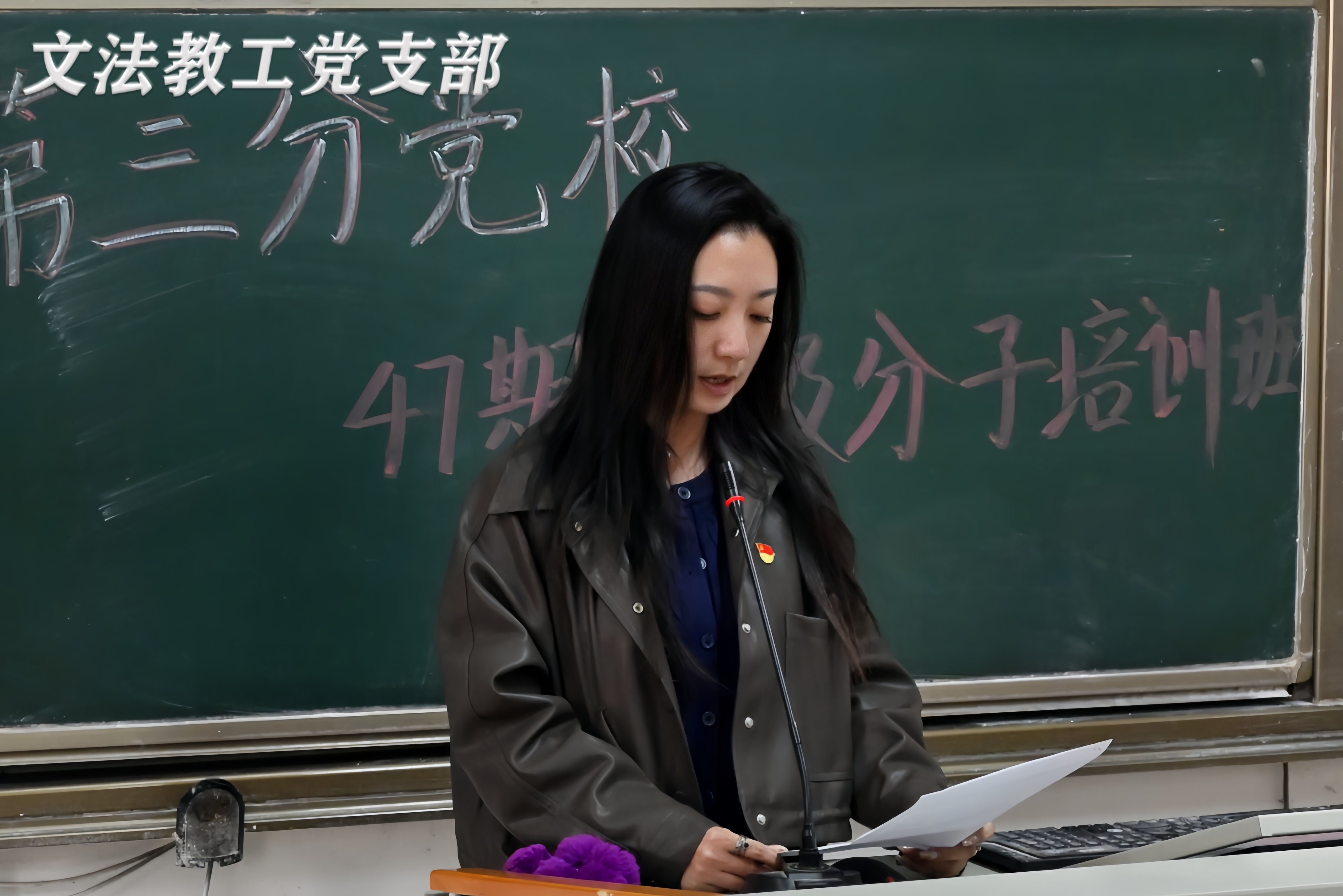 retouch_2025042510463134 retouch_2025042510463134