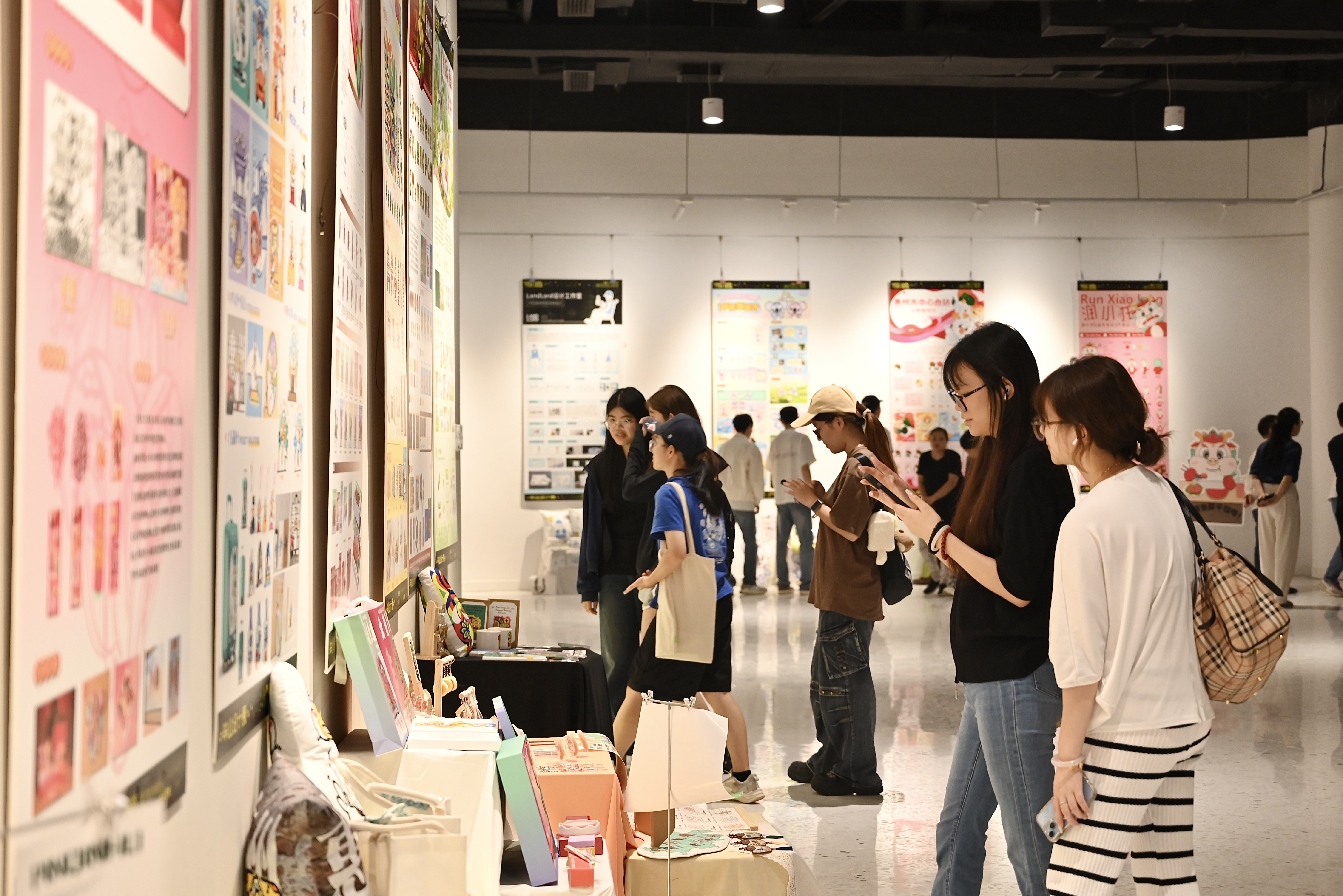 微信图片_20250428145806 微信图片_20250428145806