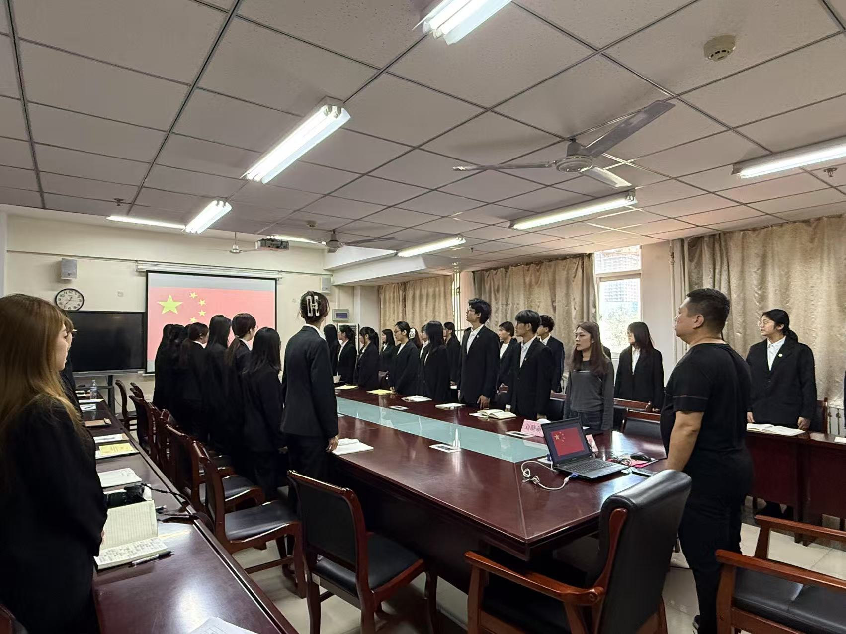 f9cdc9f1d9e7c5aef9e3bd8277aafb80