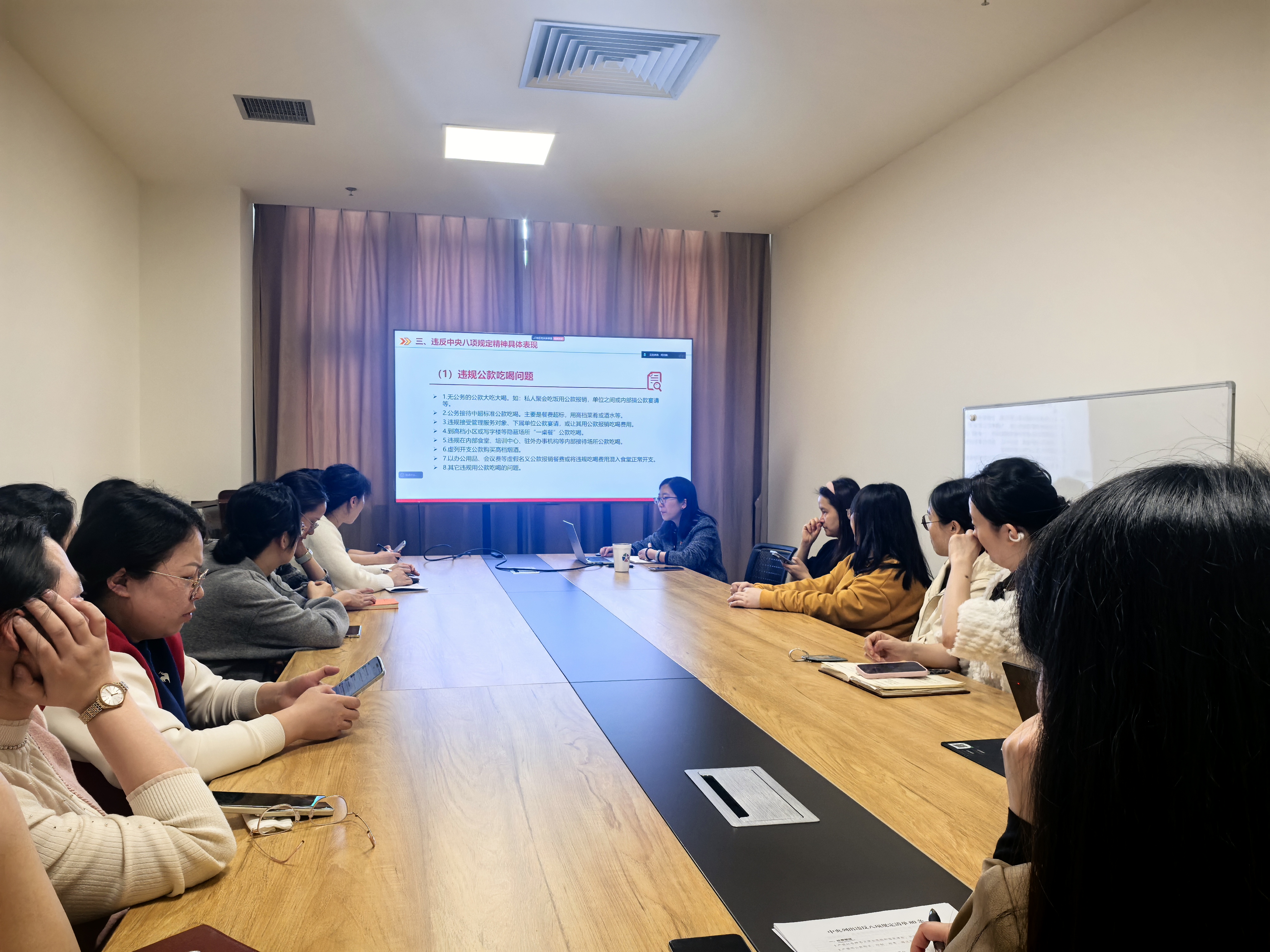 22f962332e4fcb088dc6a7a0807ad4c 22f962332e4fcb088dc6a7a0807ad4c