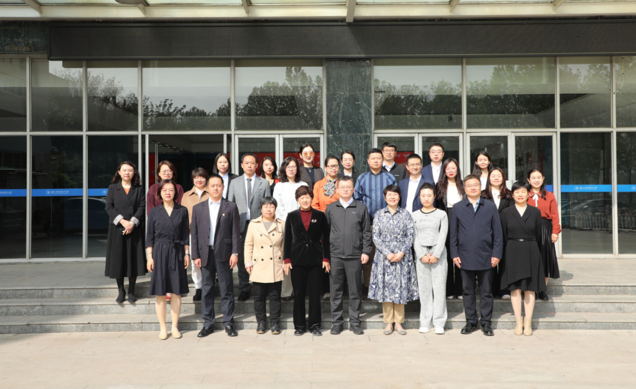 工商管理学院第九届专业建设工作会议合影 工商管理学院第九届专业建设工作会议合影