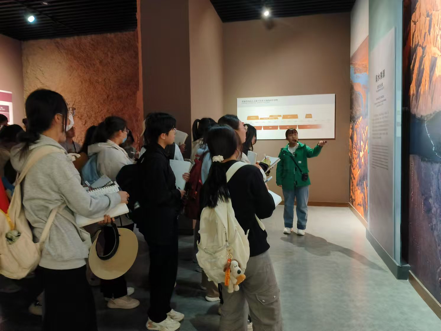 mmexport1746010346897 mmexport1746010346897