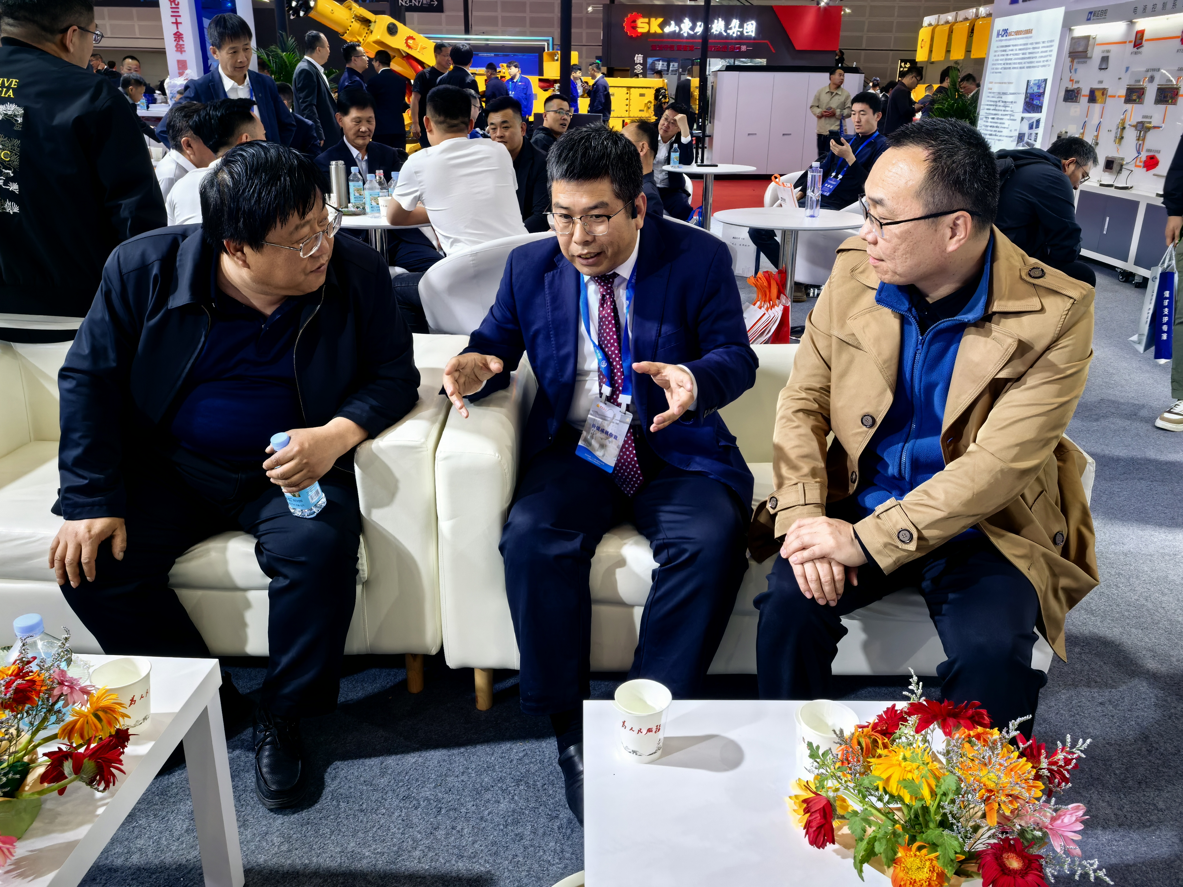 微信图片_20250424144033 微信图片_20250424144033