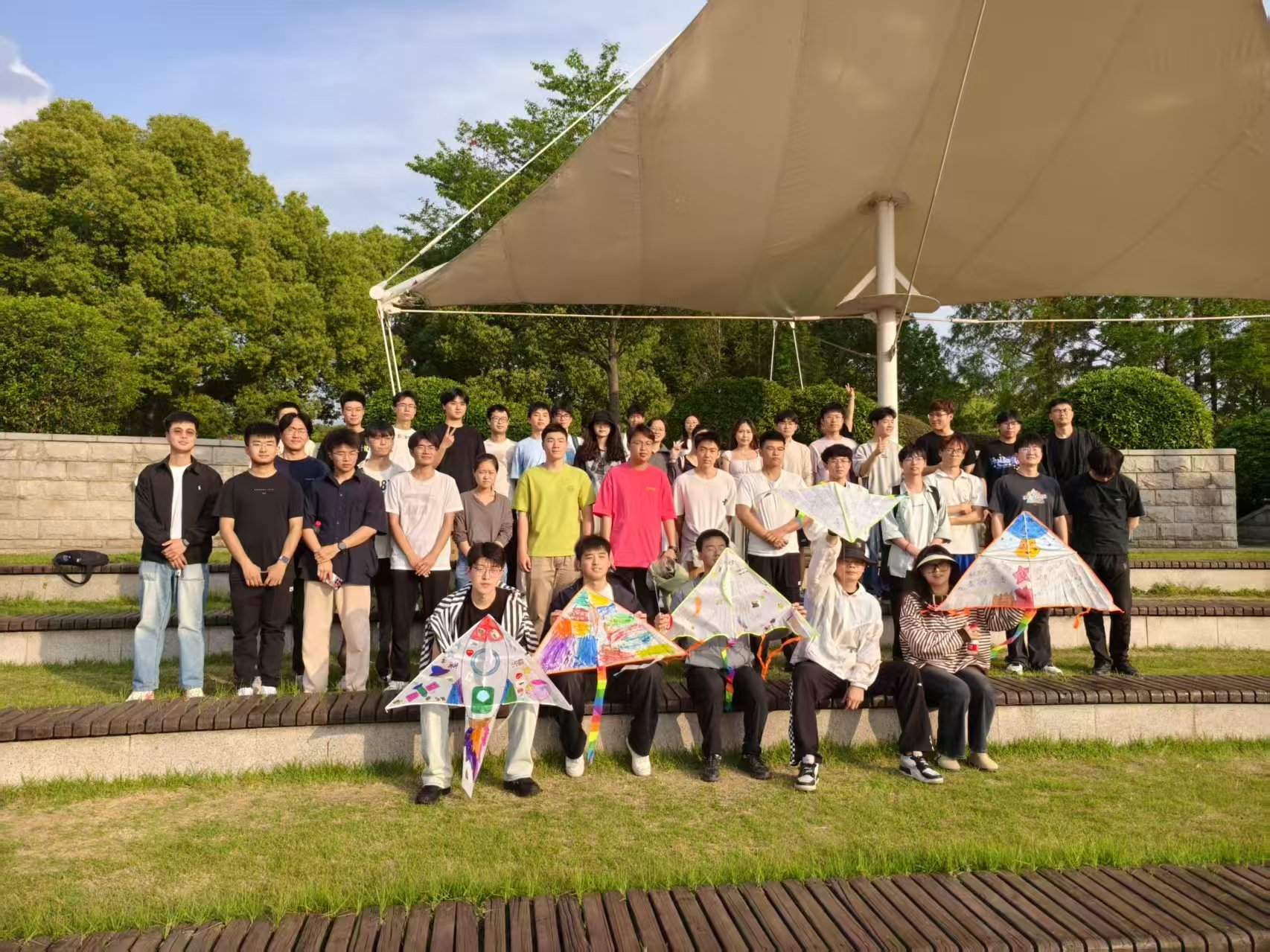 5、制作并绘画风筝.3