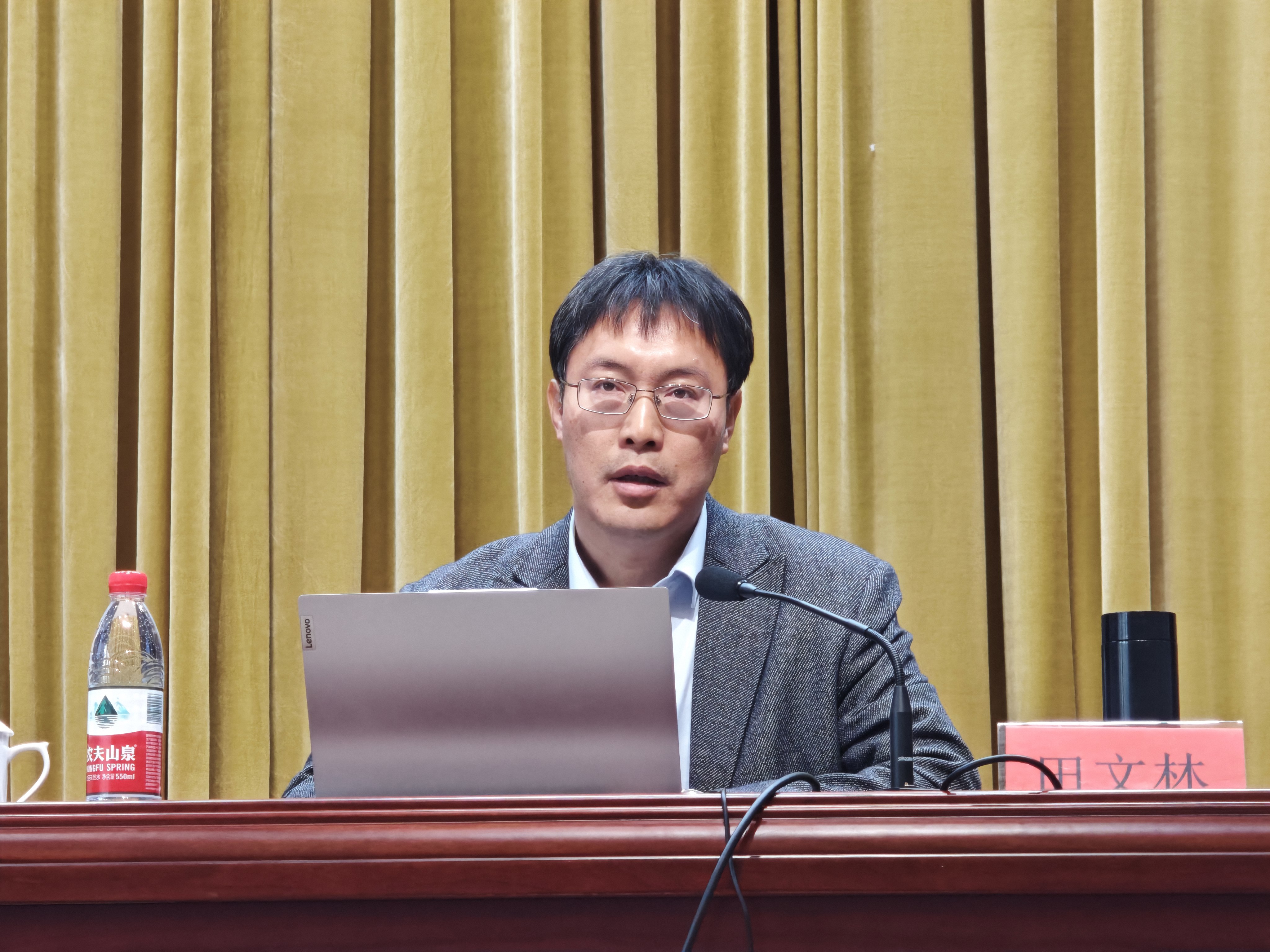 681c55c3e4b0034d60bd0a13